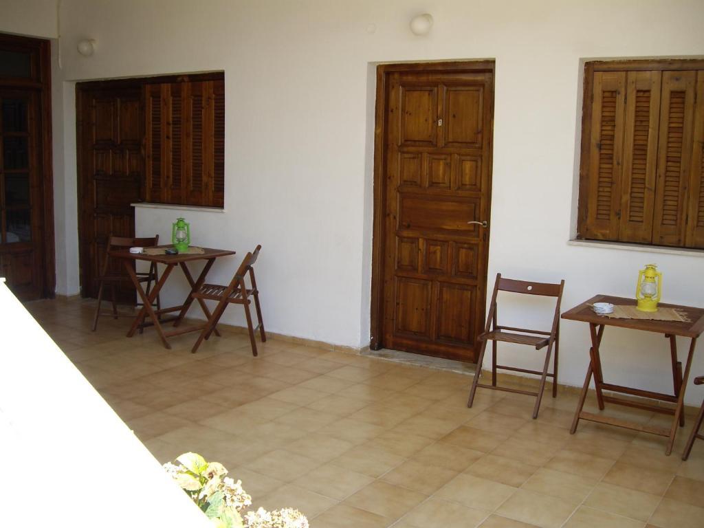 Отель Aivaliotis House Скиатос Экстерьер фото