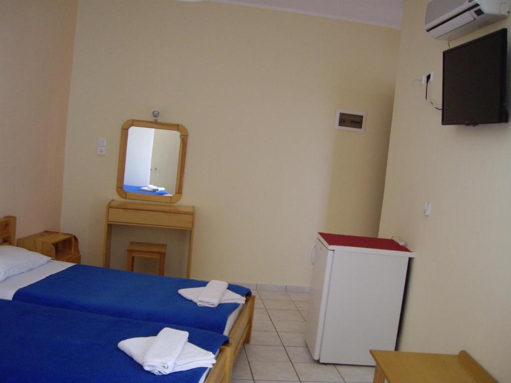 Отель Aivaliotis House Скиатос Номер фото